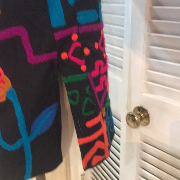 Vintage Floral Embroidered Jacket - Picture 11 of 12